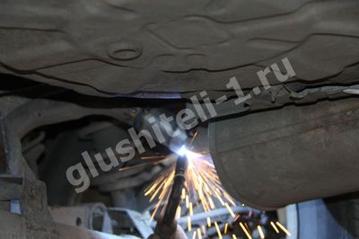 Установка пламегасителя Nissan Almera N16