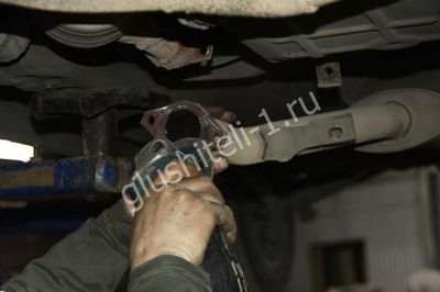 Ремонт выхлопной системы  Subaru Forester