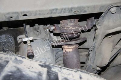 Удаление катализатора Toyota Avensis II